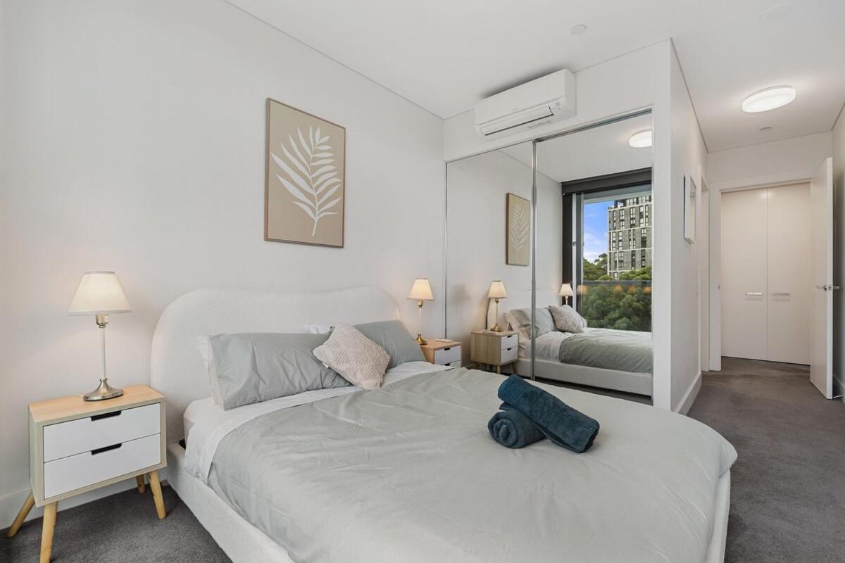 47op Elegant Parkview Abnb-style 2br Retreat With Free Parking Apartment *