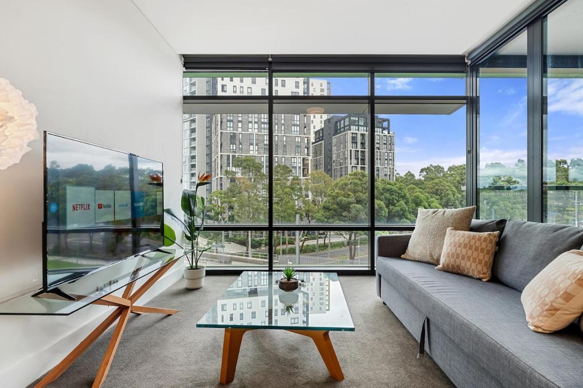 47op Elegant Parkview Abnb-style 2br Retreat With Free Parking